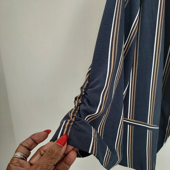 Torrid Plus Size 6X Blue Stripe Crepe Cut Away Blazer NWT - Picture 10 of 12